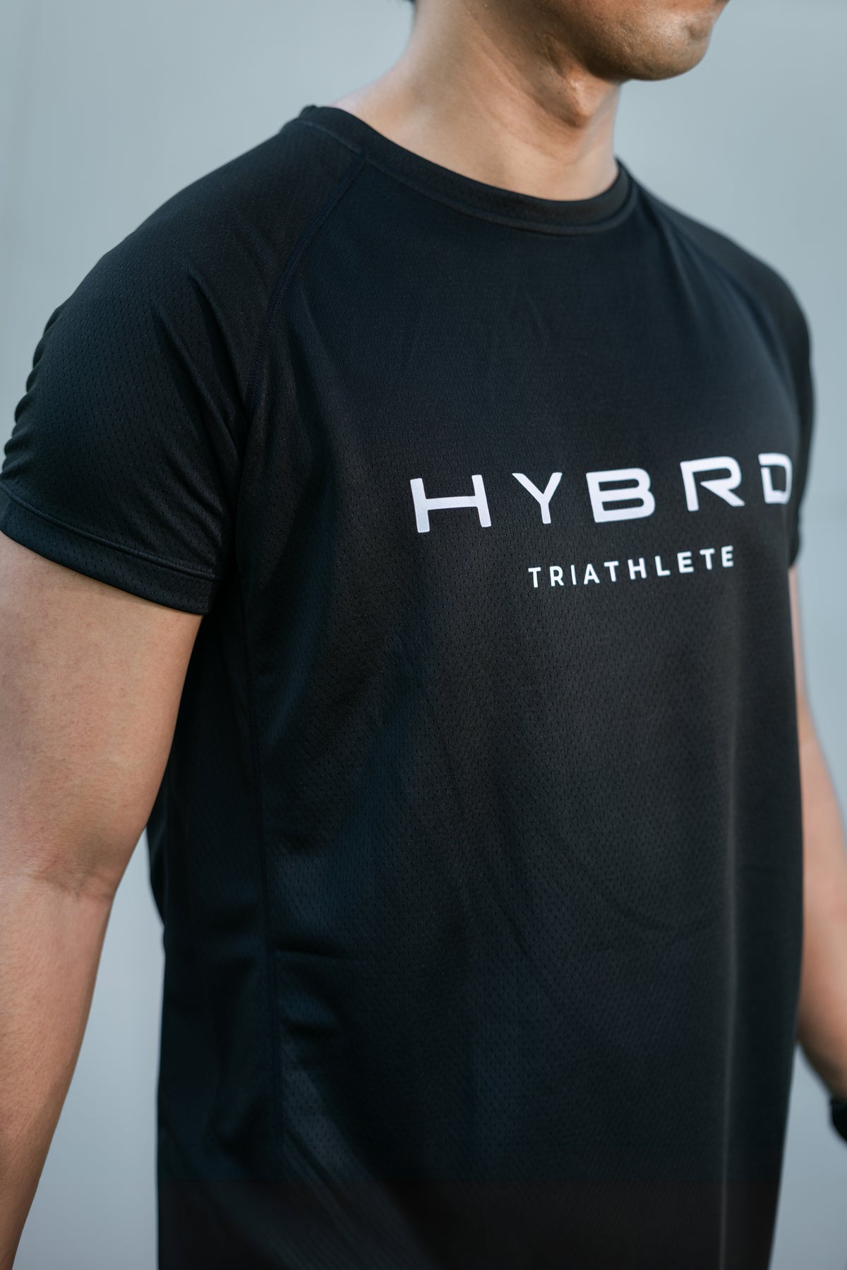 THREE ELEMENTS PERFORMANCE TEE