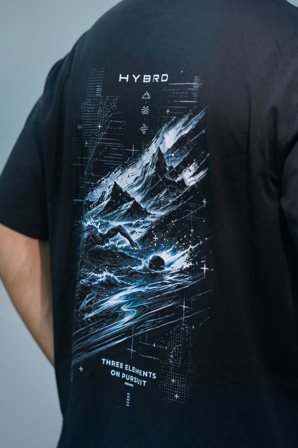 THREE ELEMENTS OVERSIZED TEE
