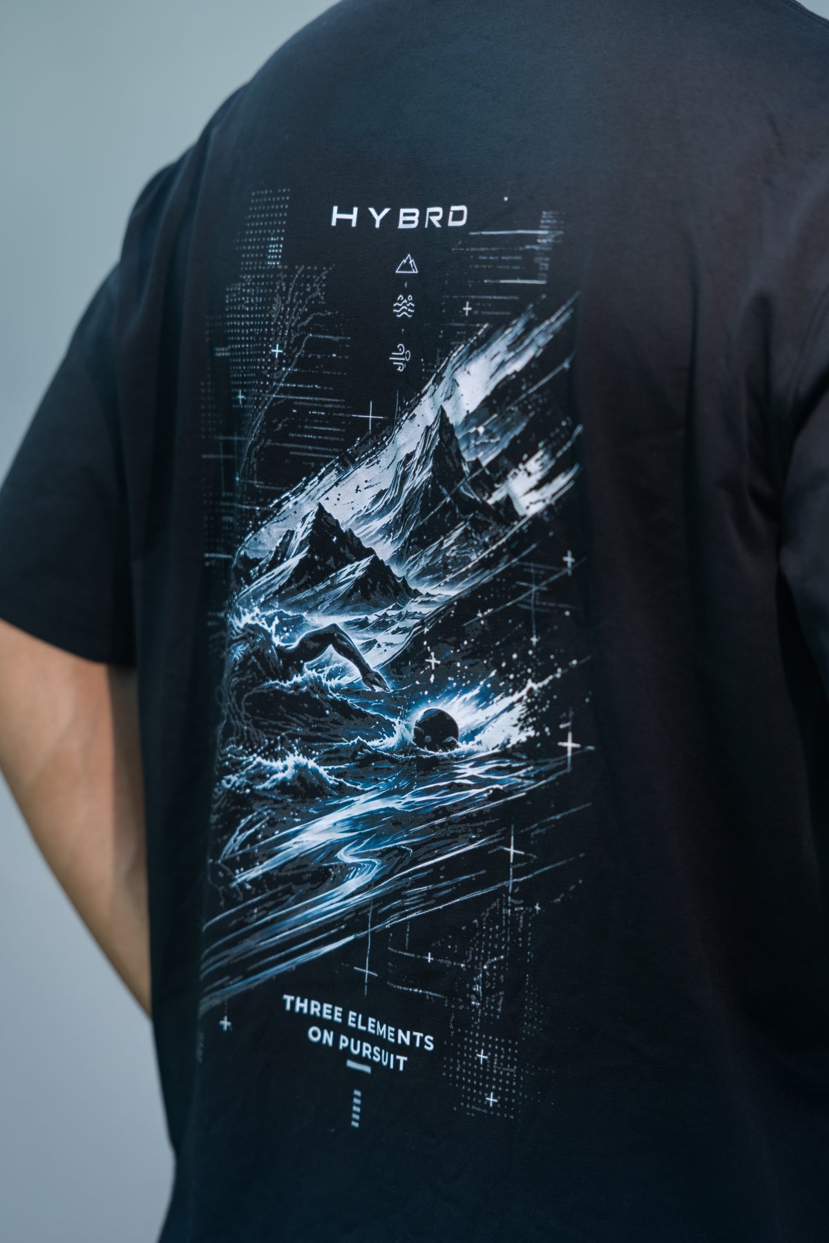 THREE ELEMENTS OVERSIZED TEE
