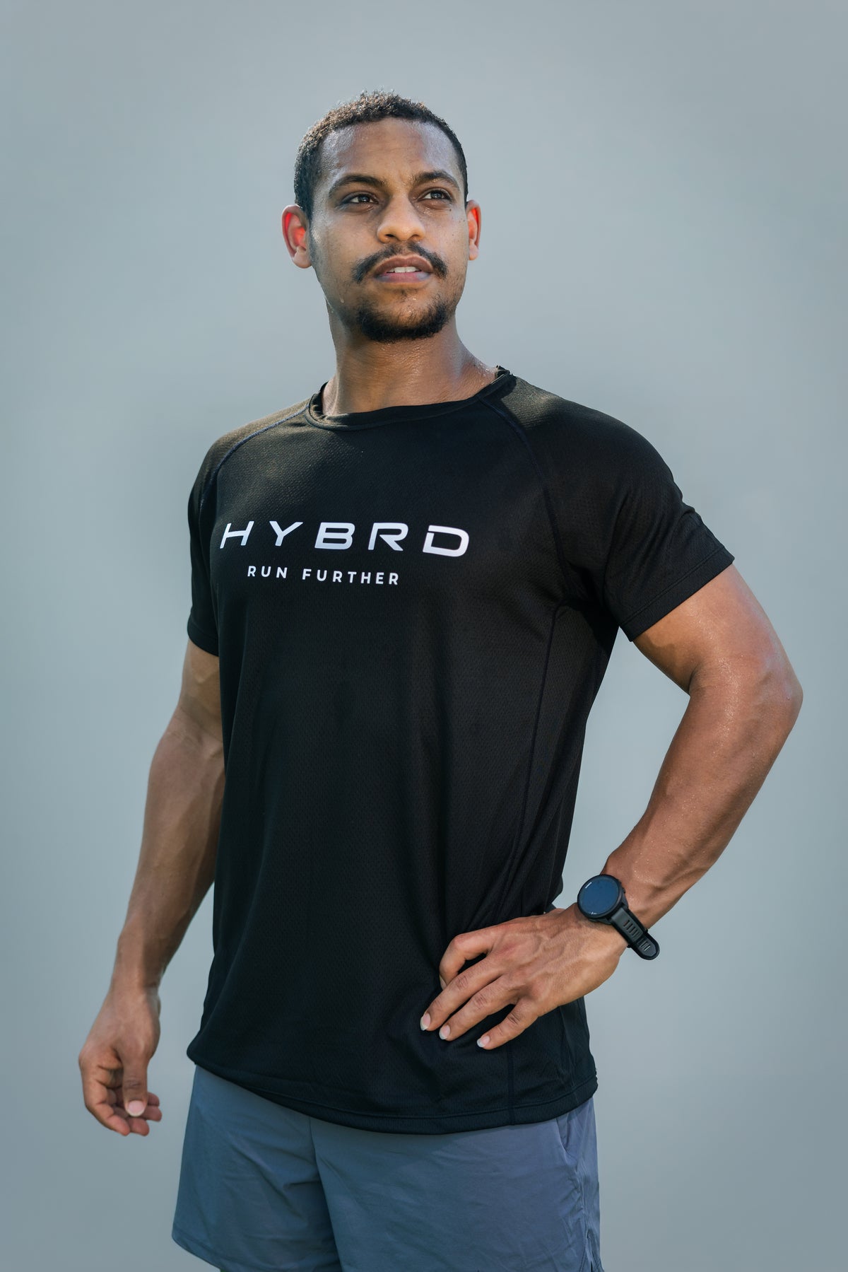 STRIDE PERFORMANCE TEE